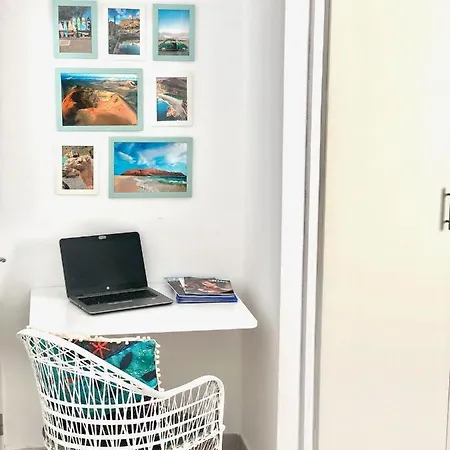 Casa Rene - Sunny Near And Center *